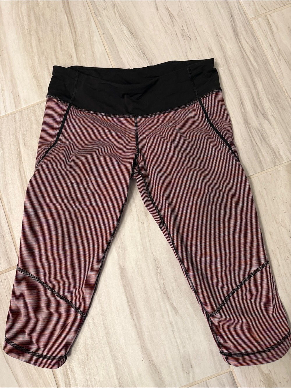 Lululemon size 6 Black Waist Pink-Striped Active Capri Leggings